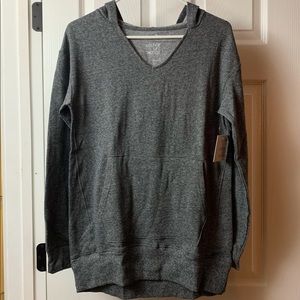 NWT TUNIC HOODIE WITH KANGAROO POCKET
